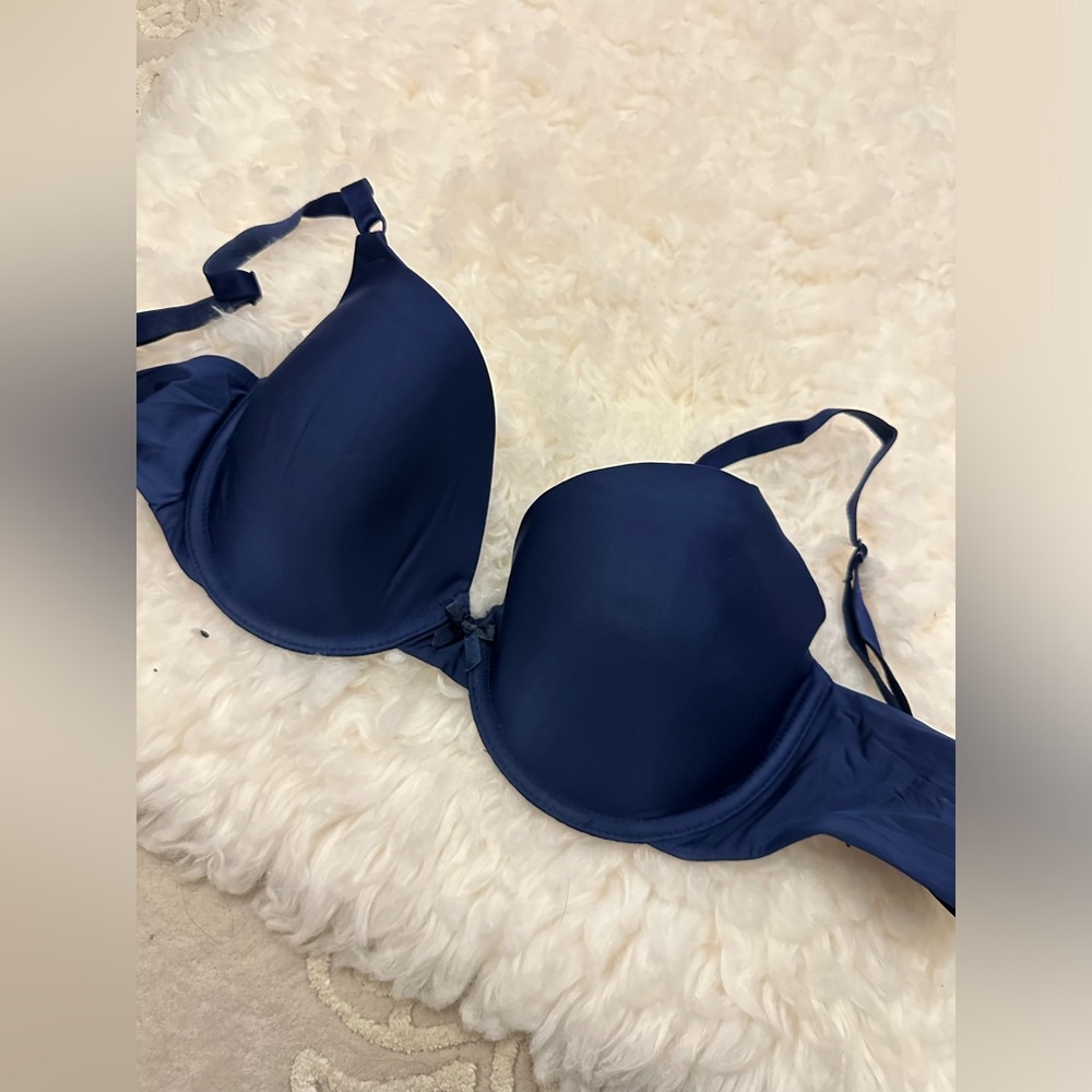 Victoria’s Secret bra.